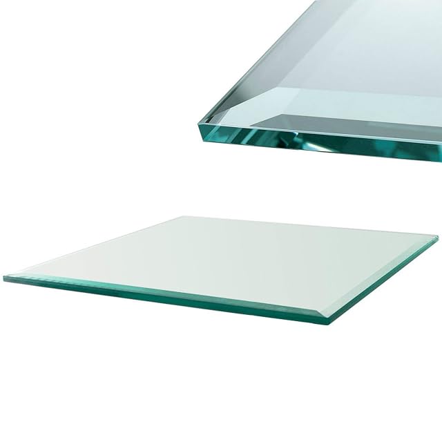 Eine klare Platte aus 6 mm ESG-Glas von 80 mal 70 Zentimetern mit facettengeschliffener Kante